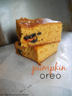Pumpkin Oreo Cake