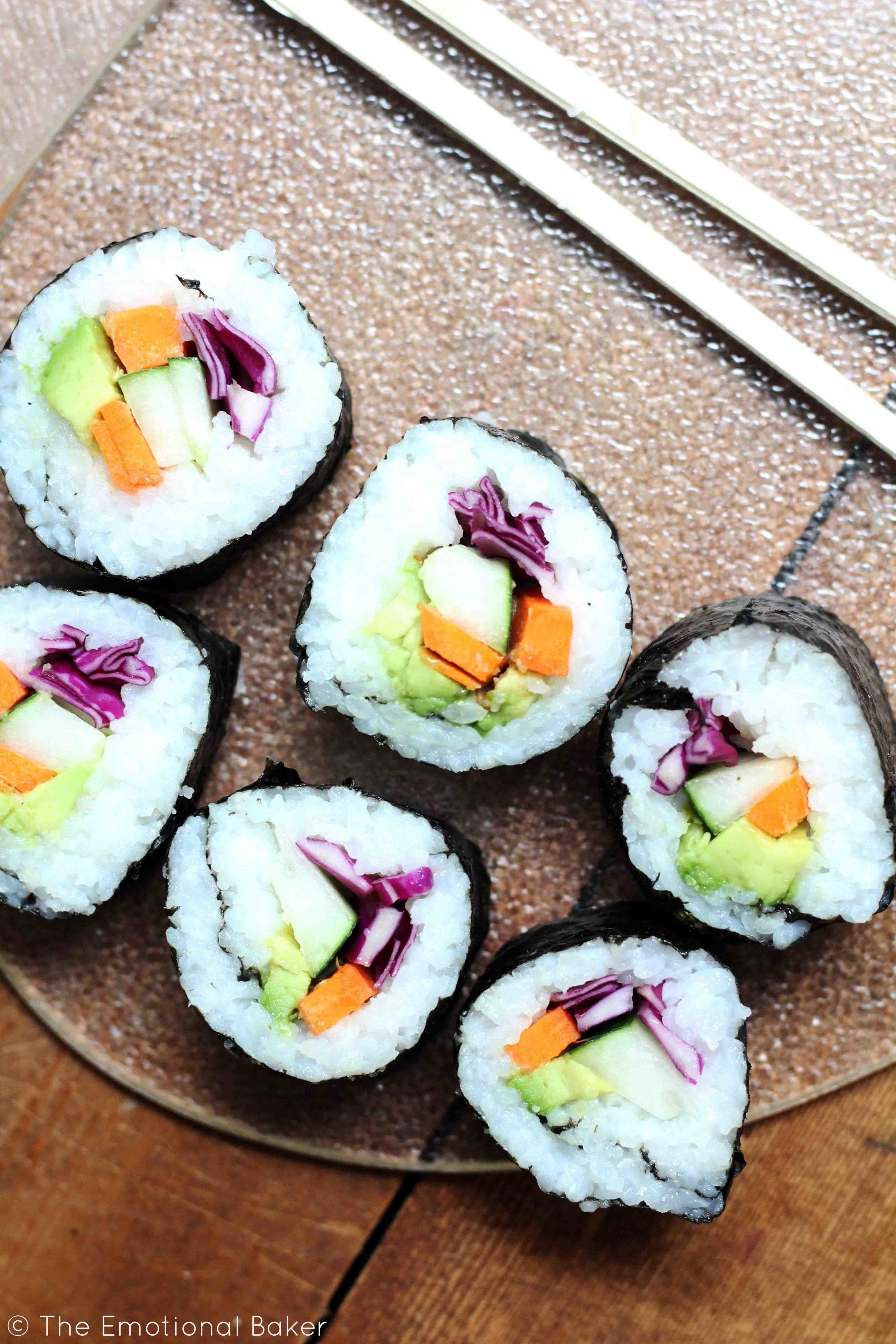 Veggie Sushi - easy vegetarian and vegan friendly recipe with step-by-step instructions!