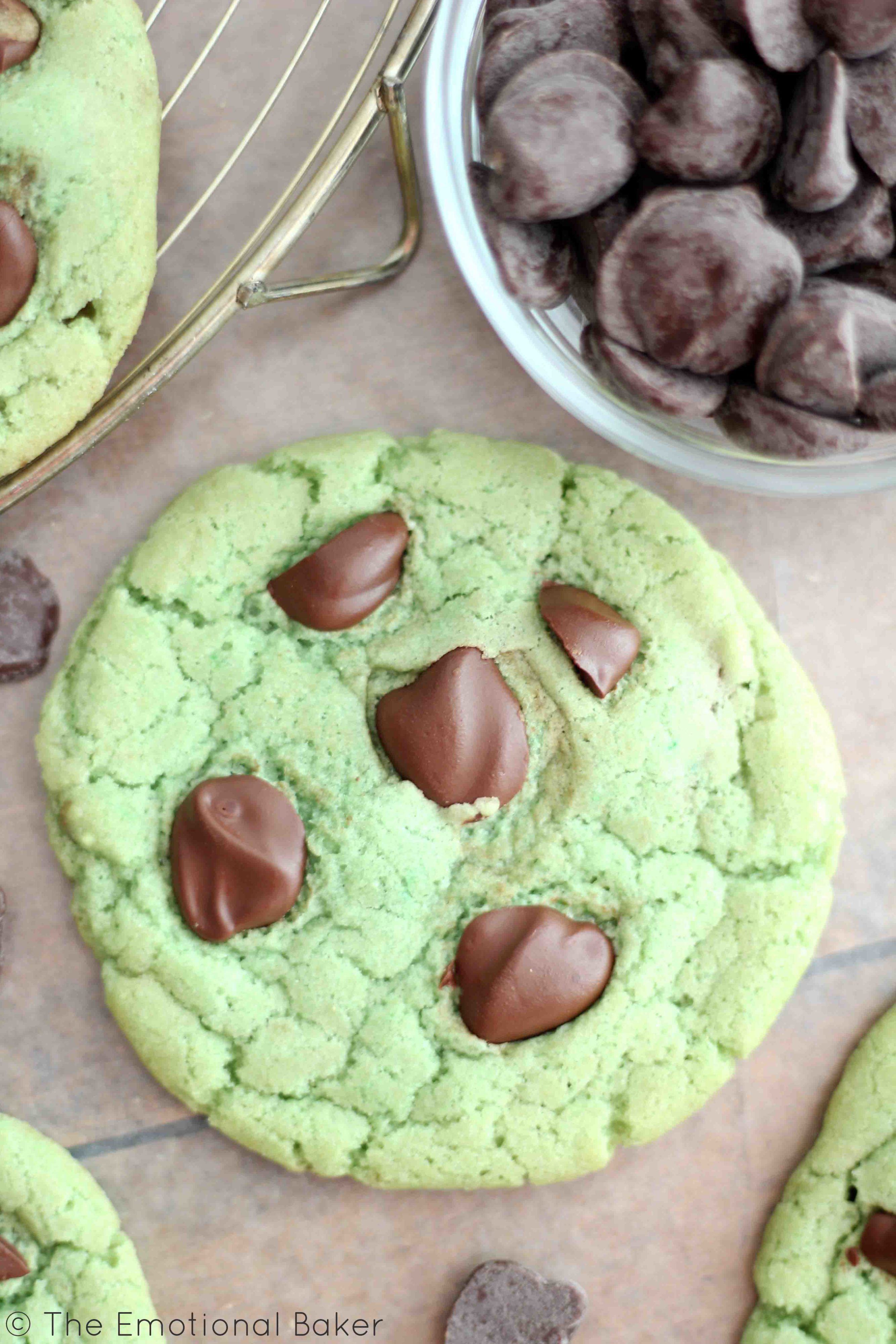 These vegan mint chocolate chip cookies are sure to be your new favorite!